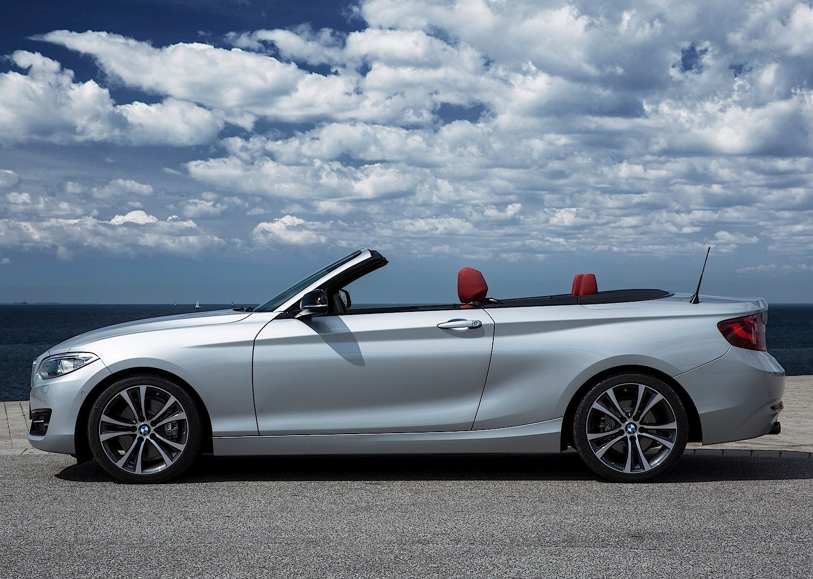 Bmw 2 Series Convertible photo 6