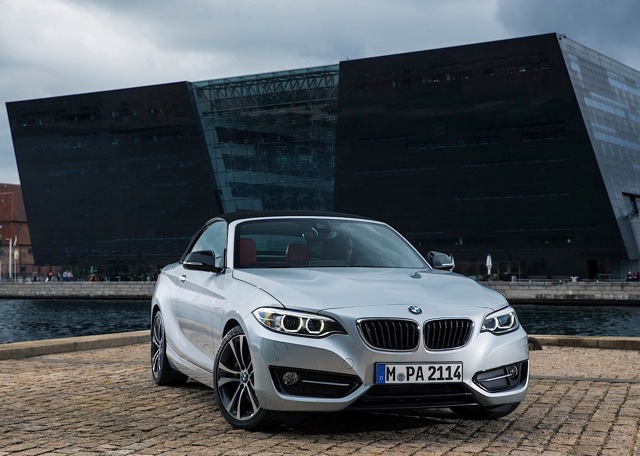 Bmw 2 Series Convertible photo 18