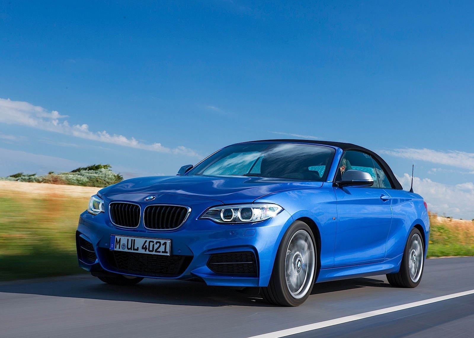Bmw 2 Series Convertible photo 45