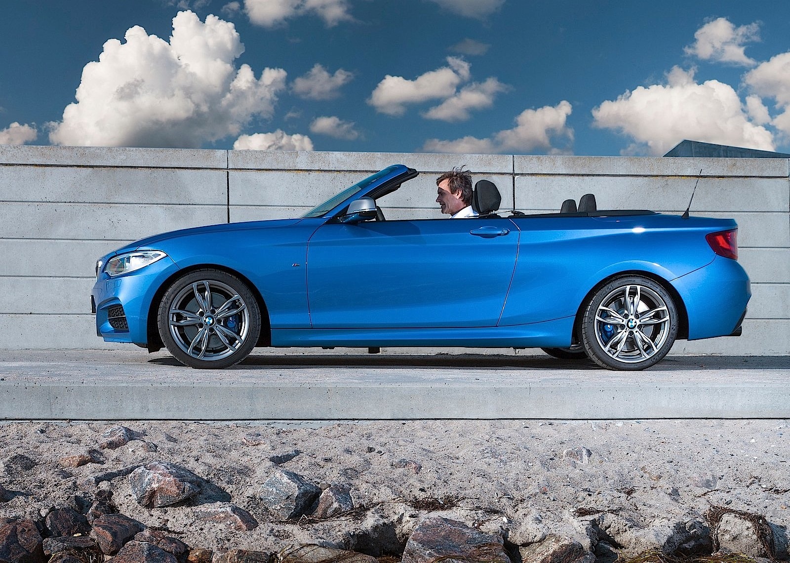 Bmw 2 Series Convertible photo 47