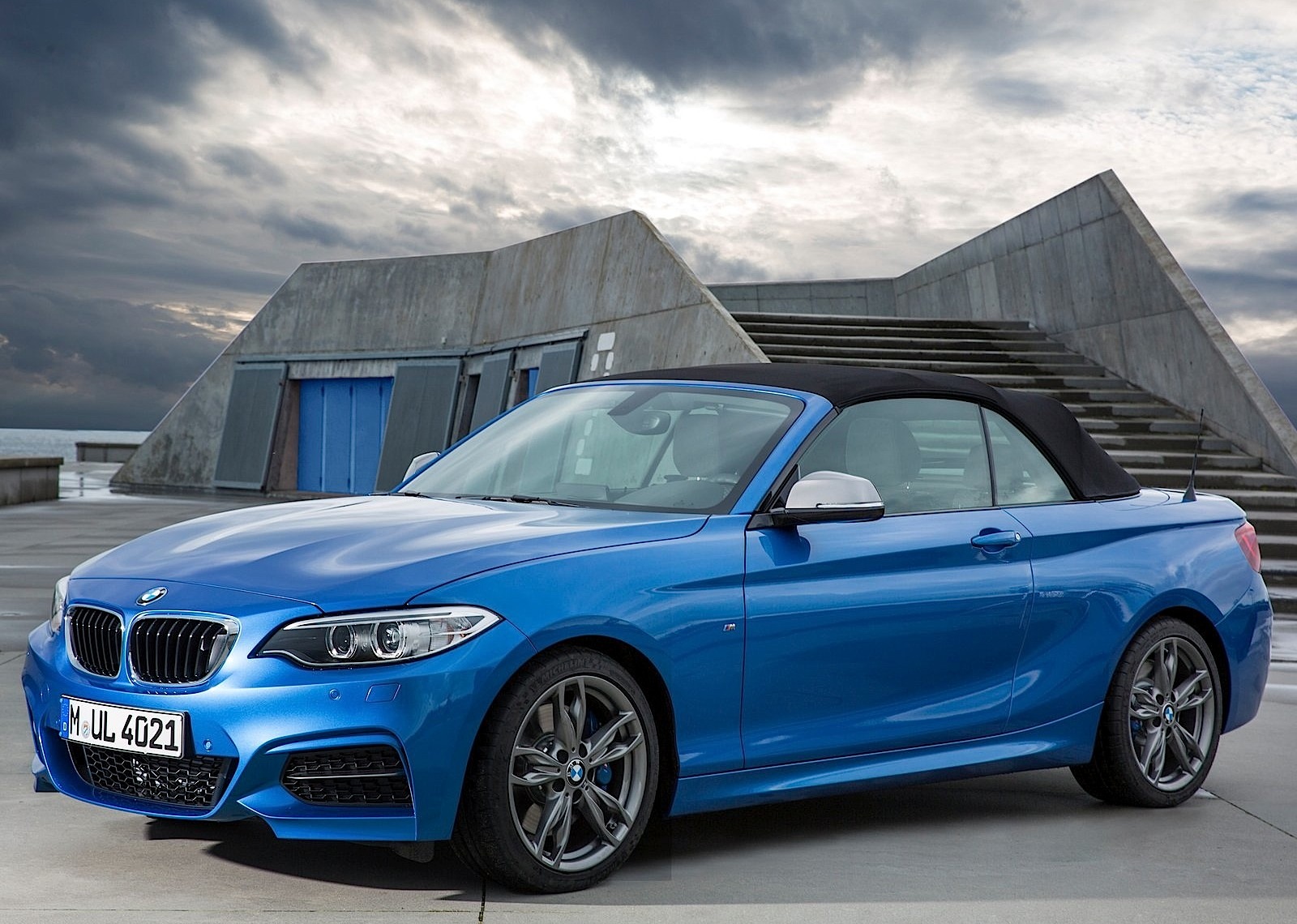 Bmw 2 Series Convertible photo 49