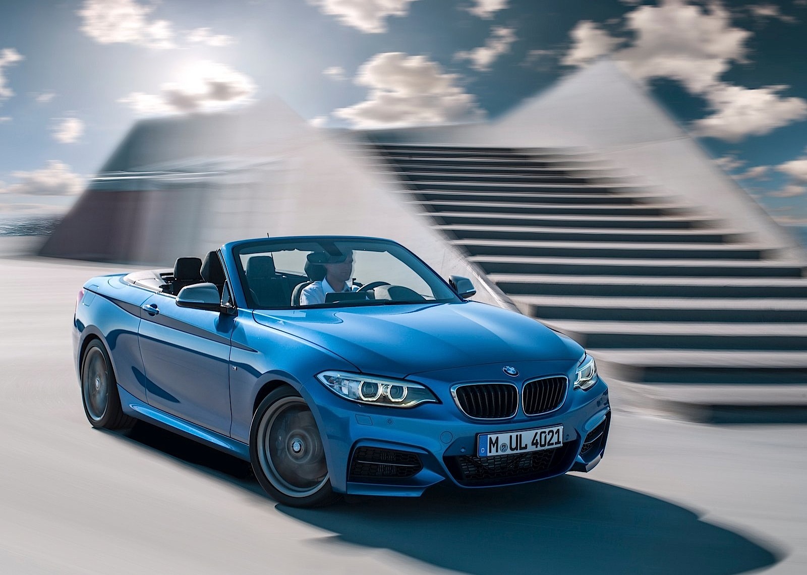 Bmw 2 Series Convertible photo 51