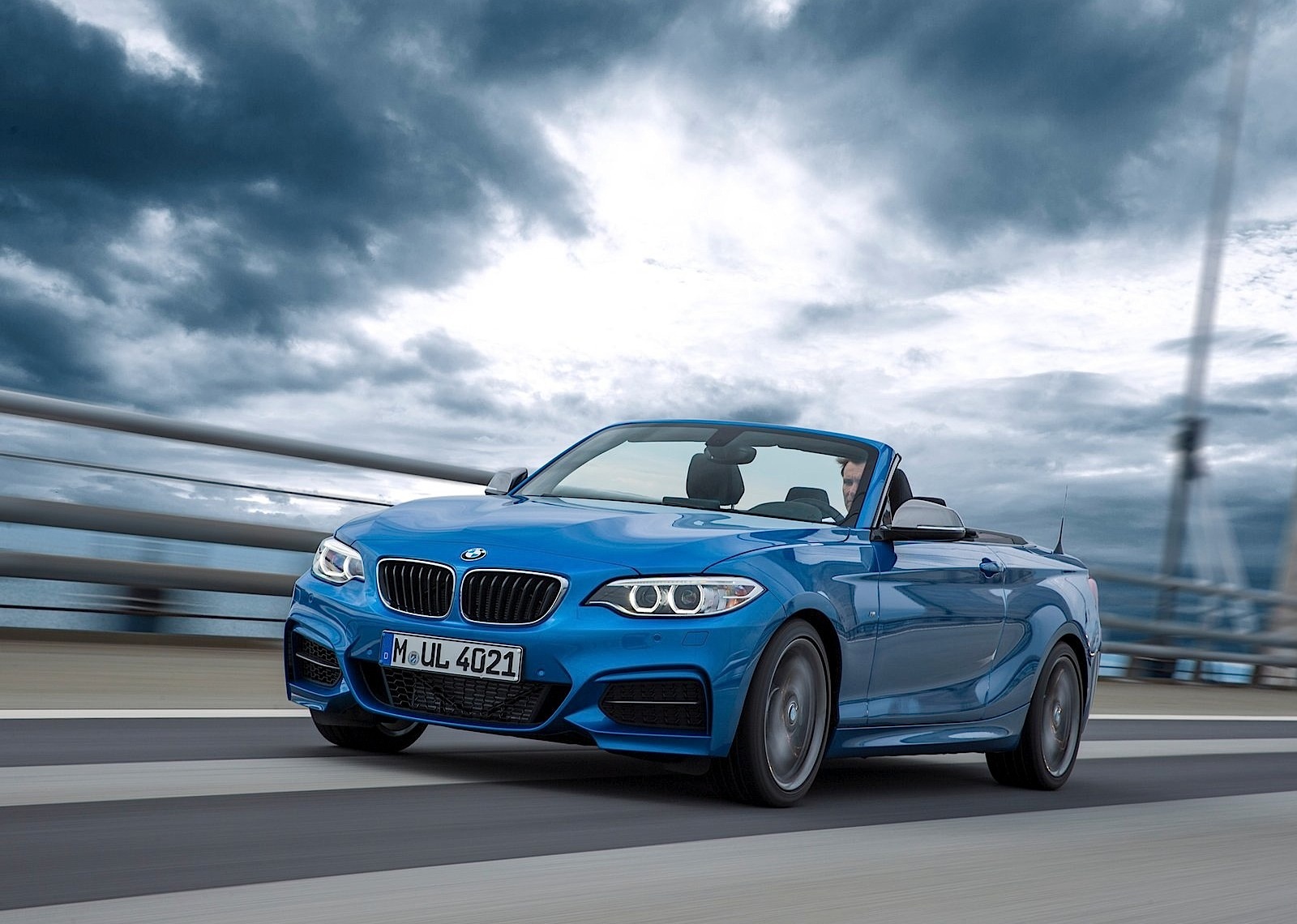 Bmw 2 Series Convertible photo 53