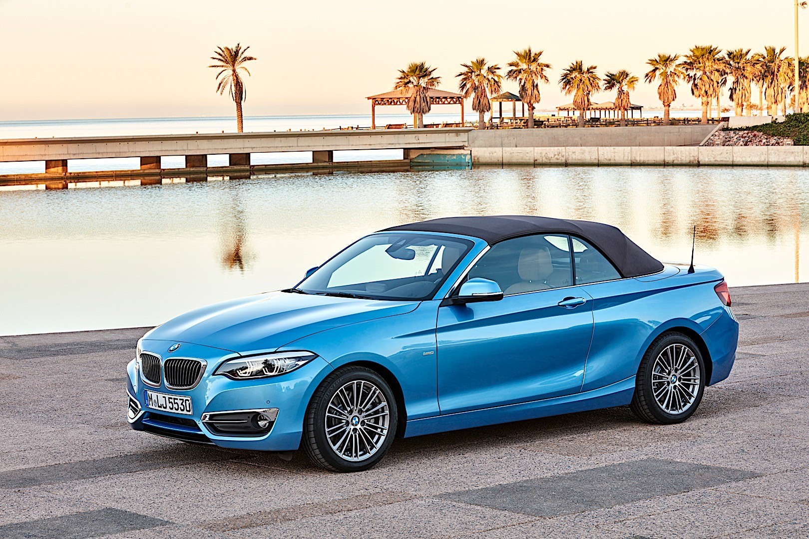 Bmw 2 Series Convertible photo 7