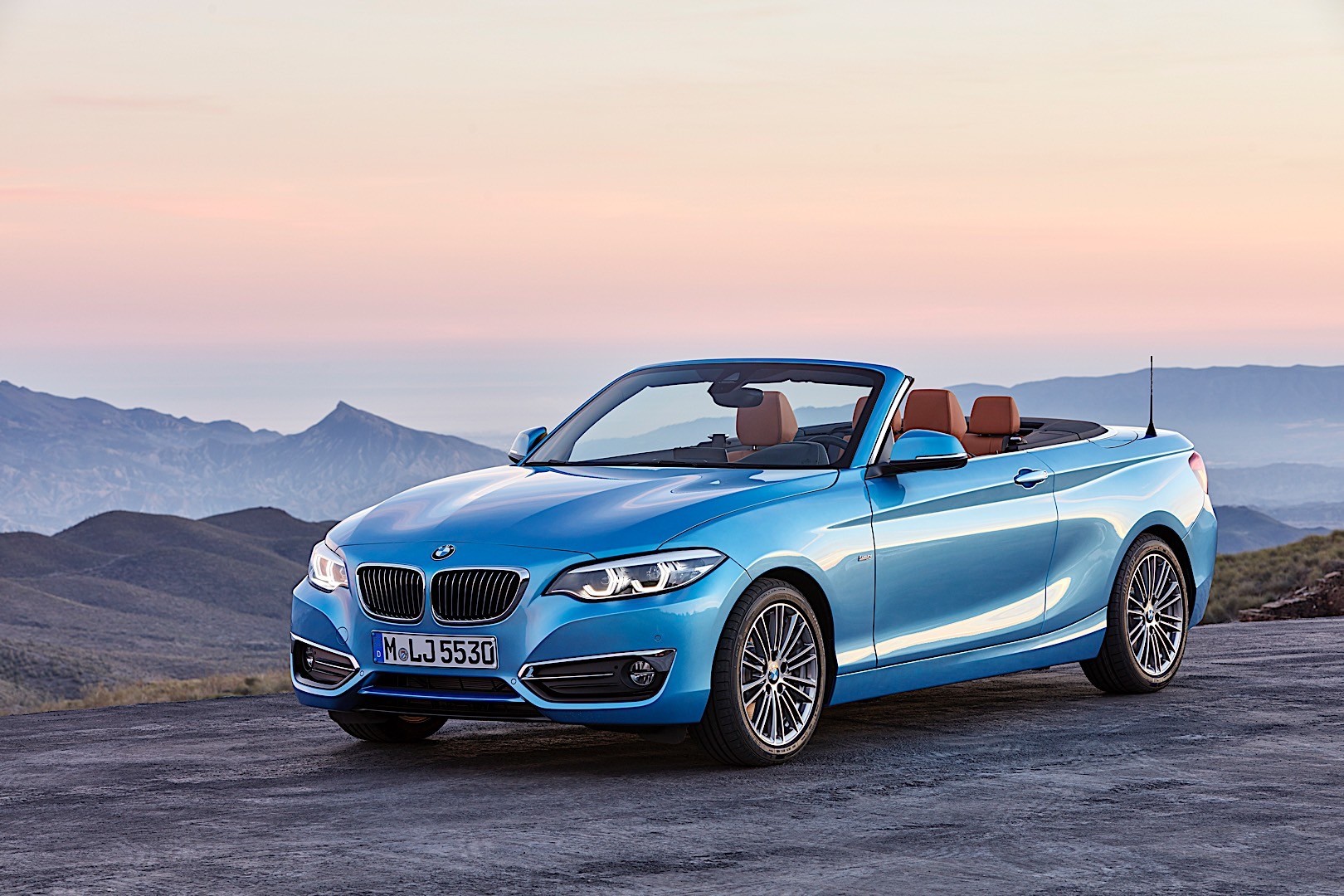 Bmw 2 Series Convertible photo 11