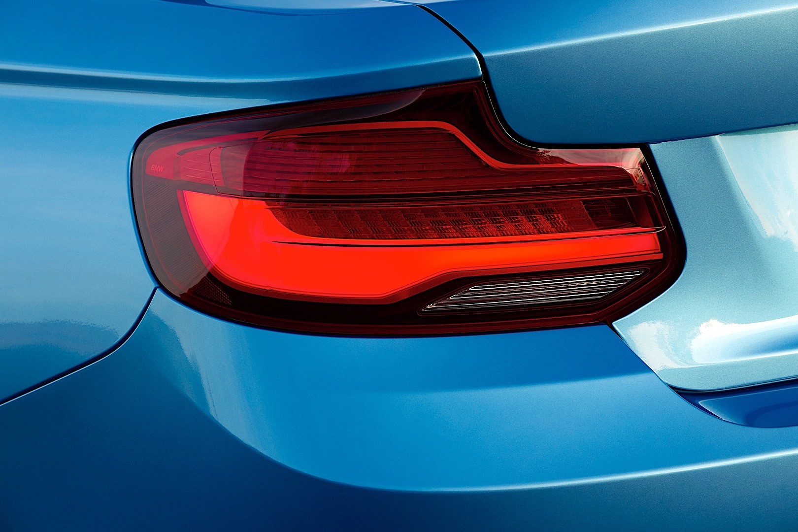 Bmw 2 Series Convertible photo 19