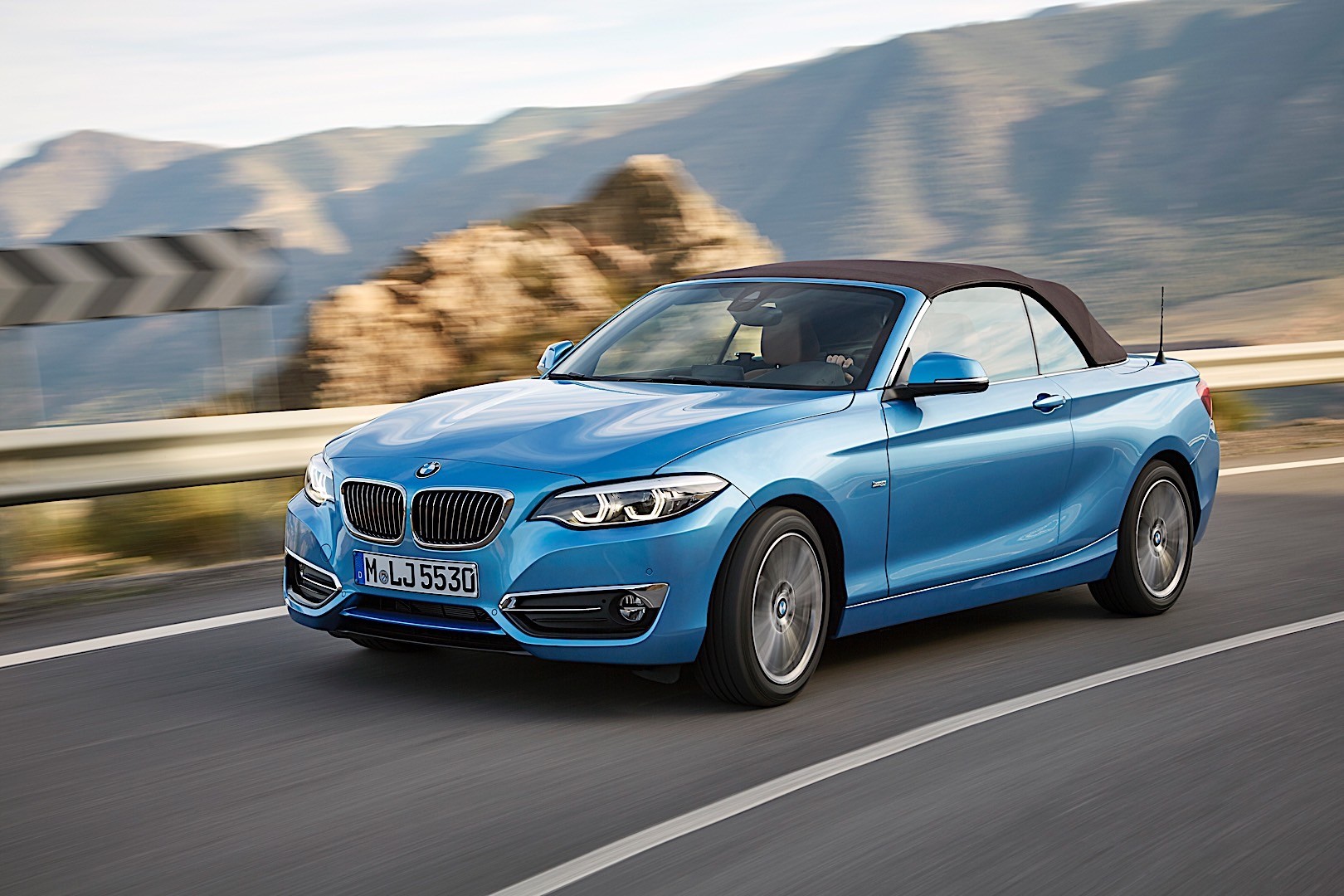 Bmw 2 Series Convertible photo 22