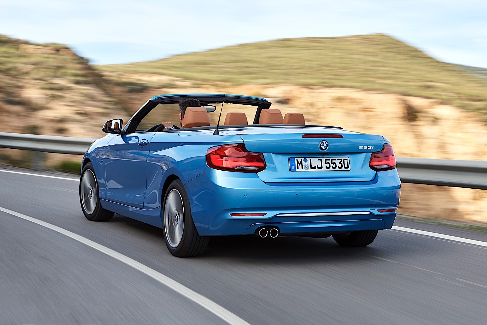 Bmw 2 Series Convertible photo 25
