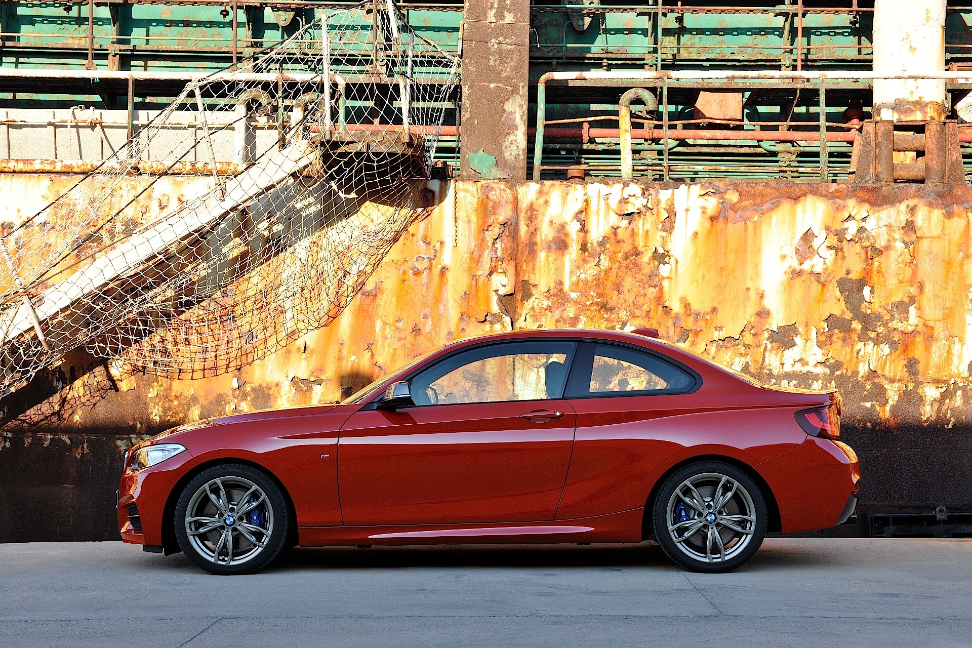 Bmw 2 Series Coupe photo 18