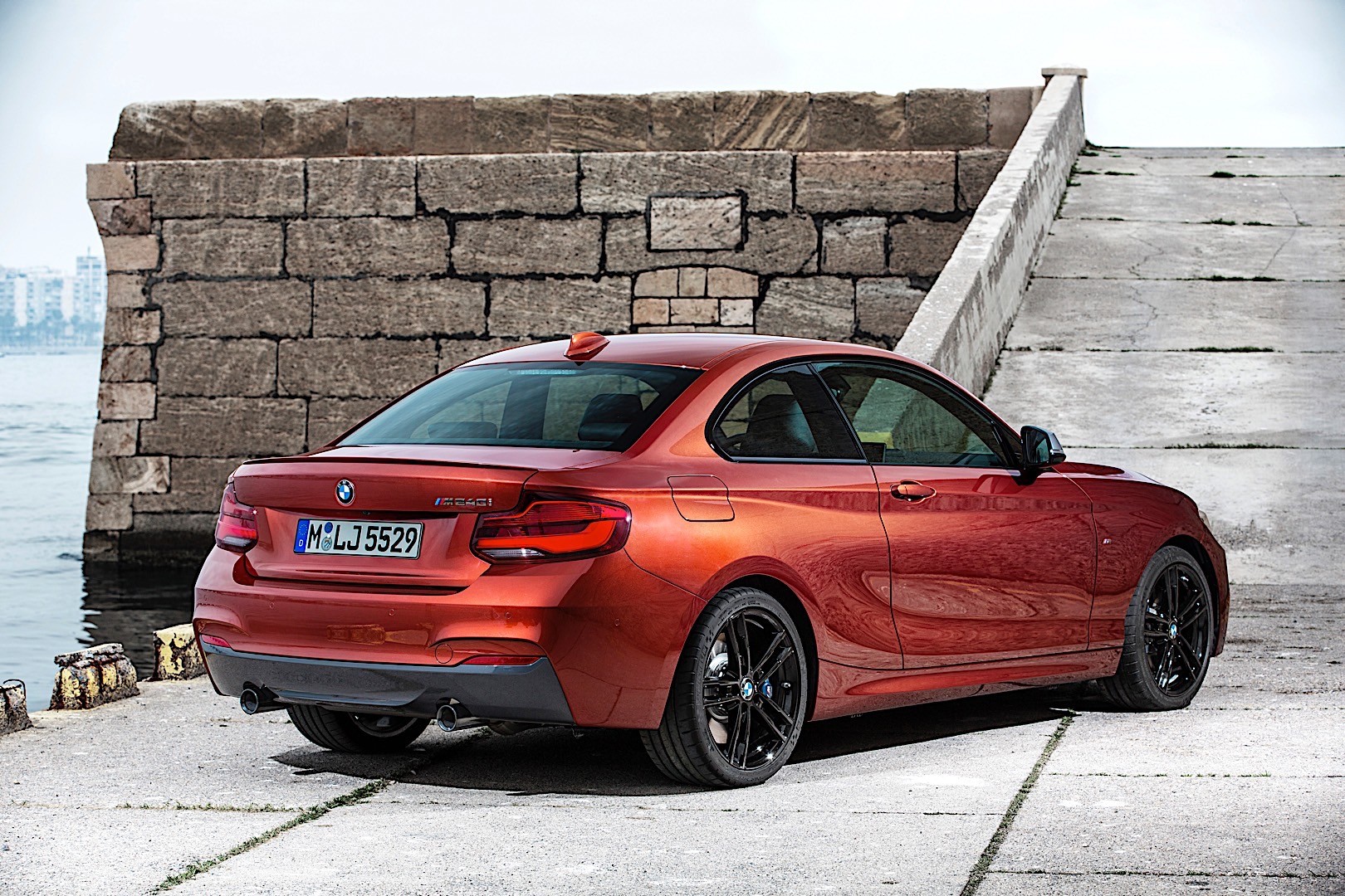 Bmw 2 Series Coupe photo 22