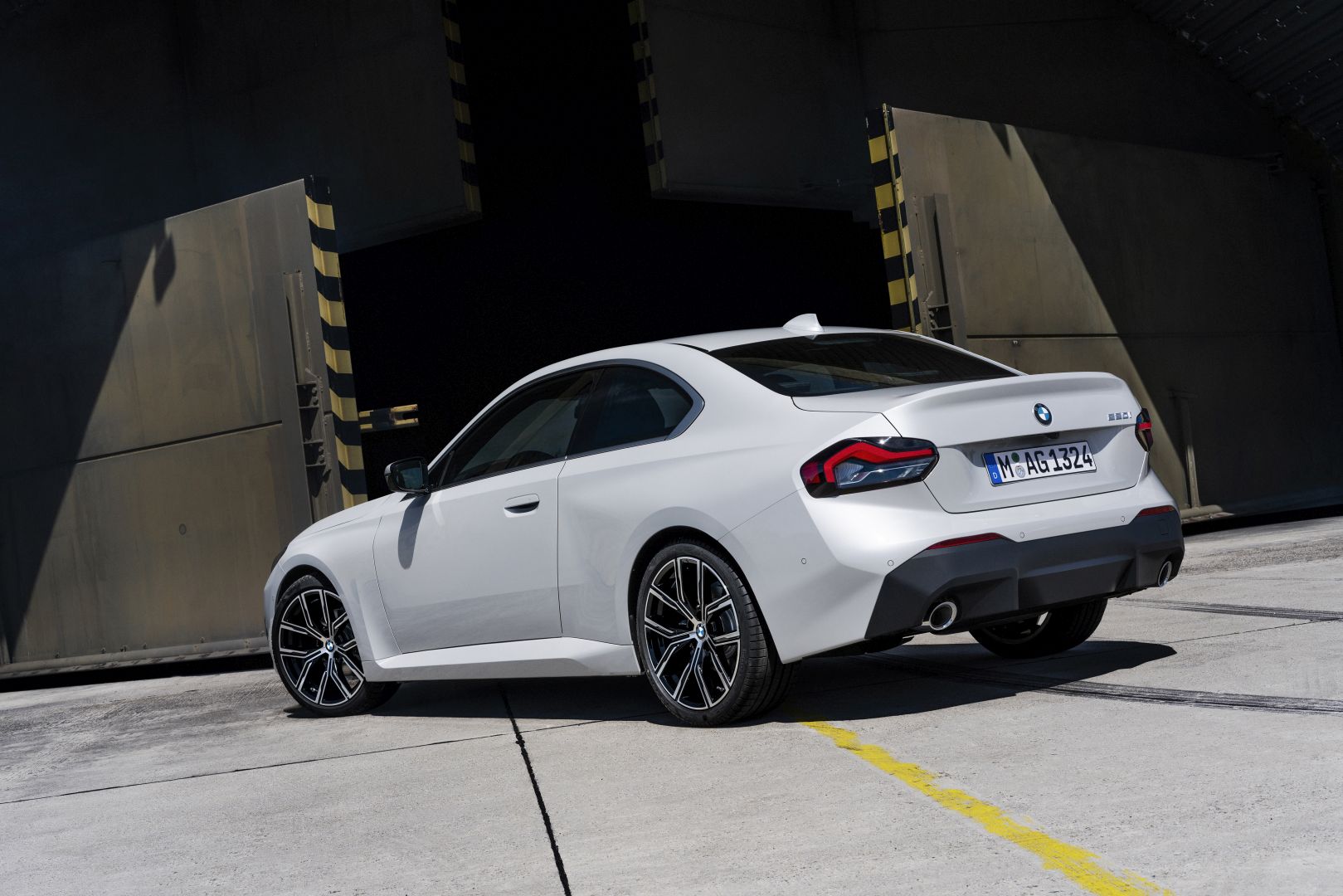 Bmw 2 Series Coupe photo 12