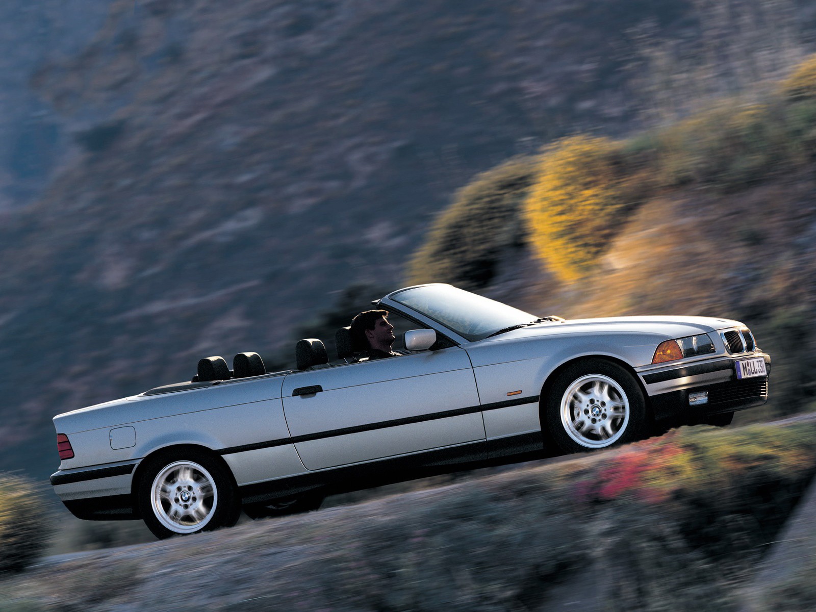 Bmw 3 Series Cabriolet photo 17