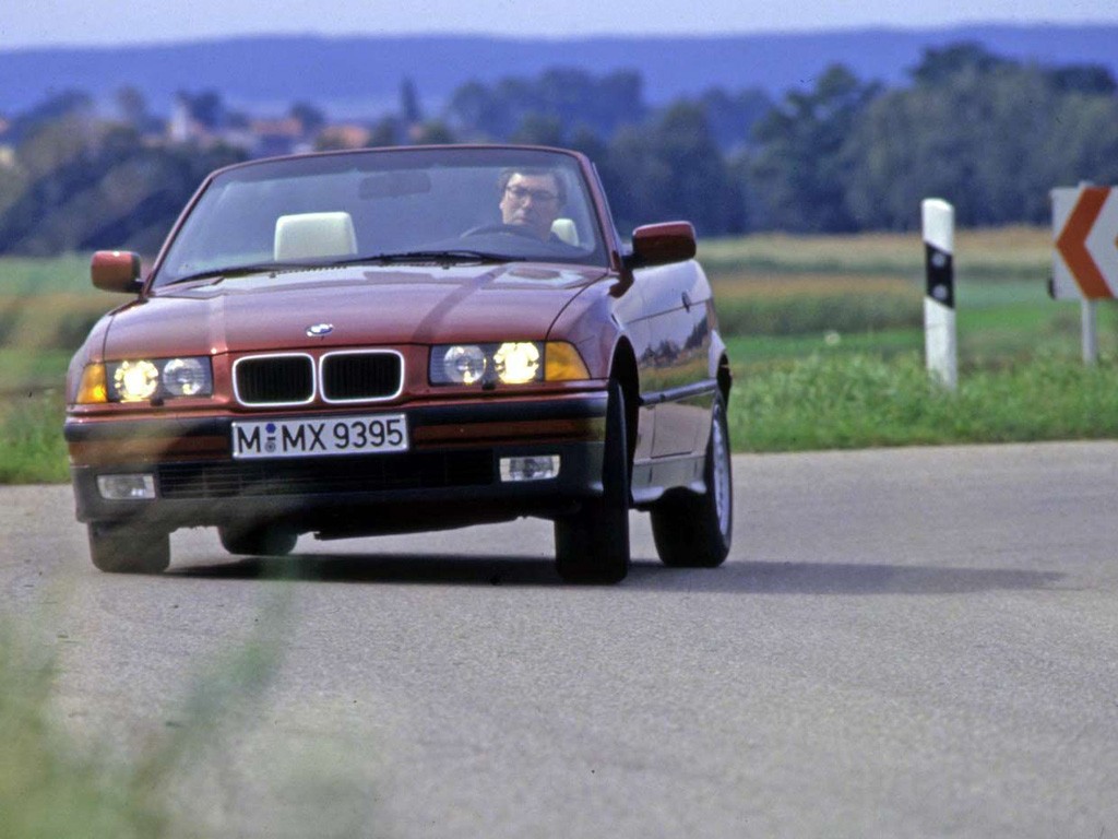 Bmw 3 Series Cabriolet photo 9