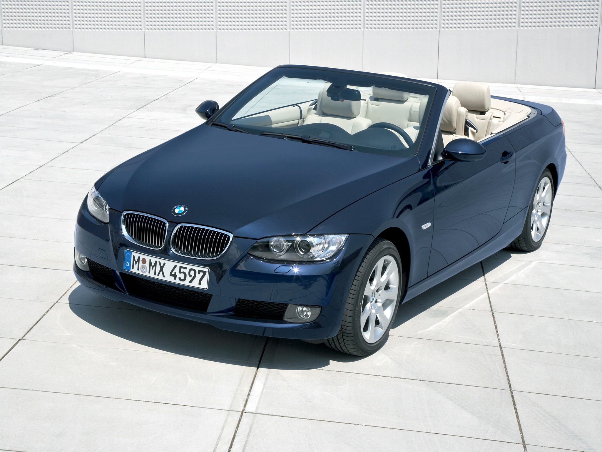Bmw 3 Series Cabriolet photo 19