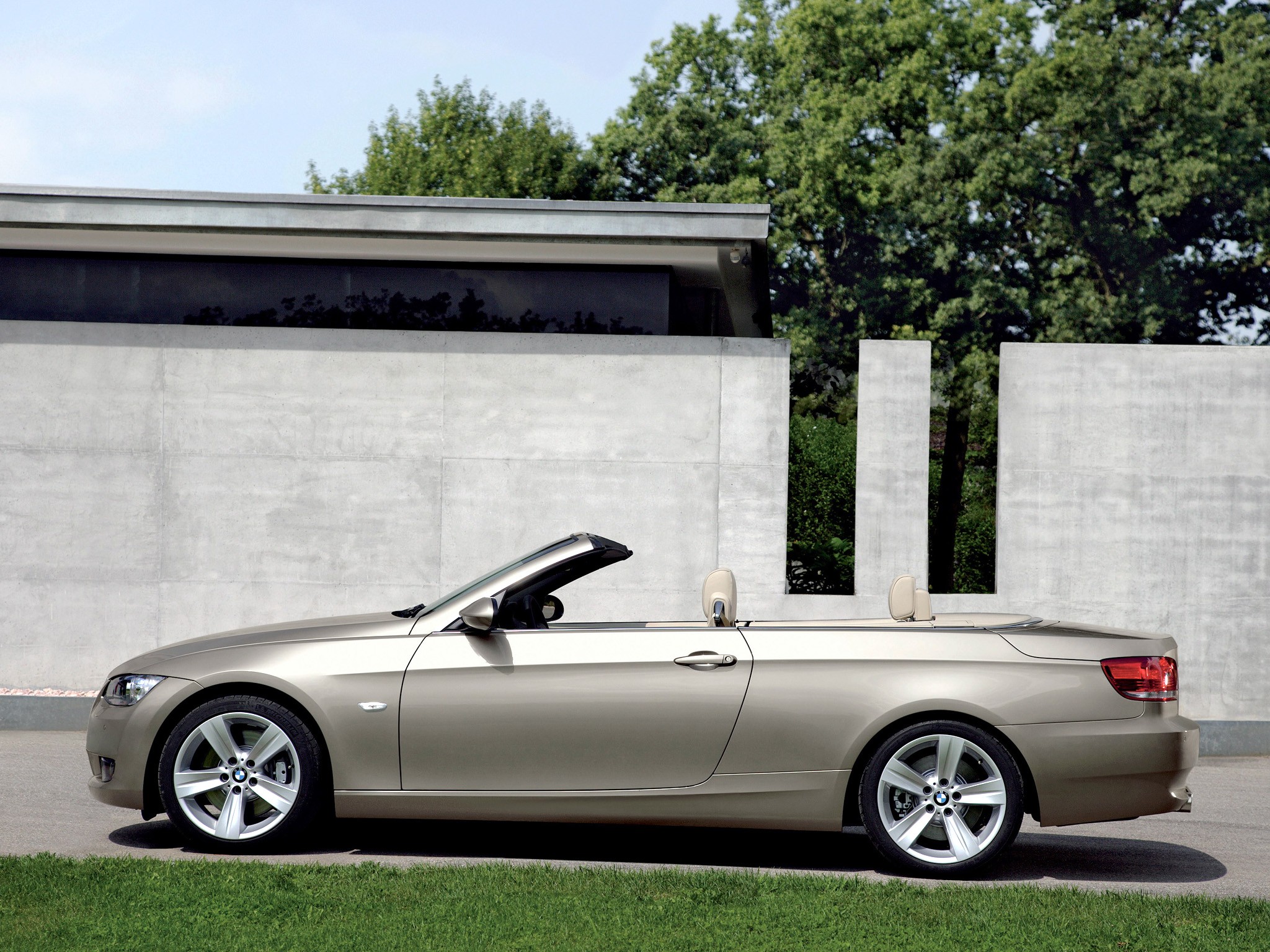 Bmw 3 Series Cabriolet photo 23