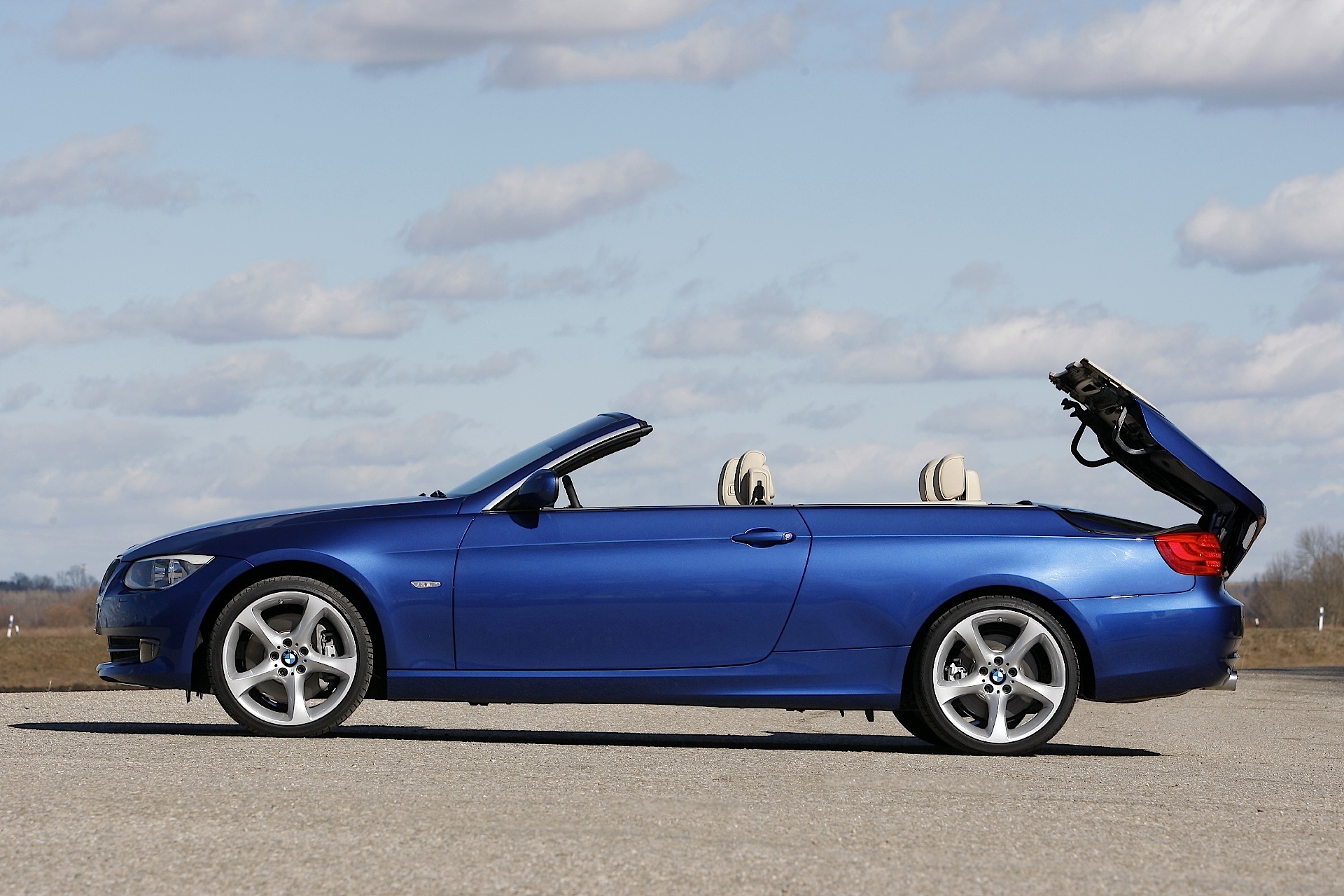 Bmw 3 Series Cabriolet photo 106