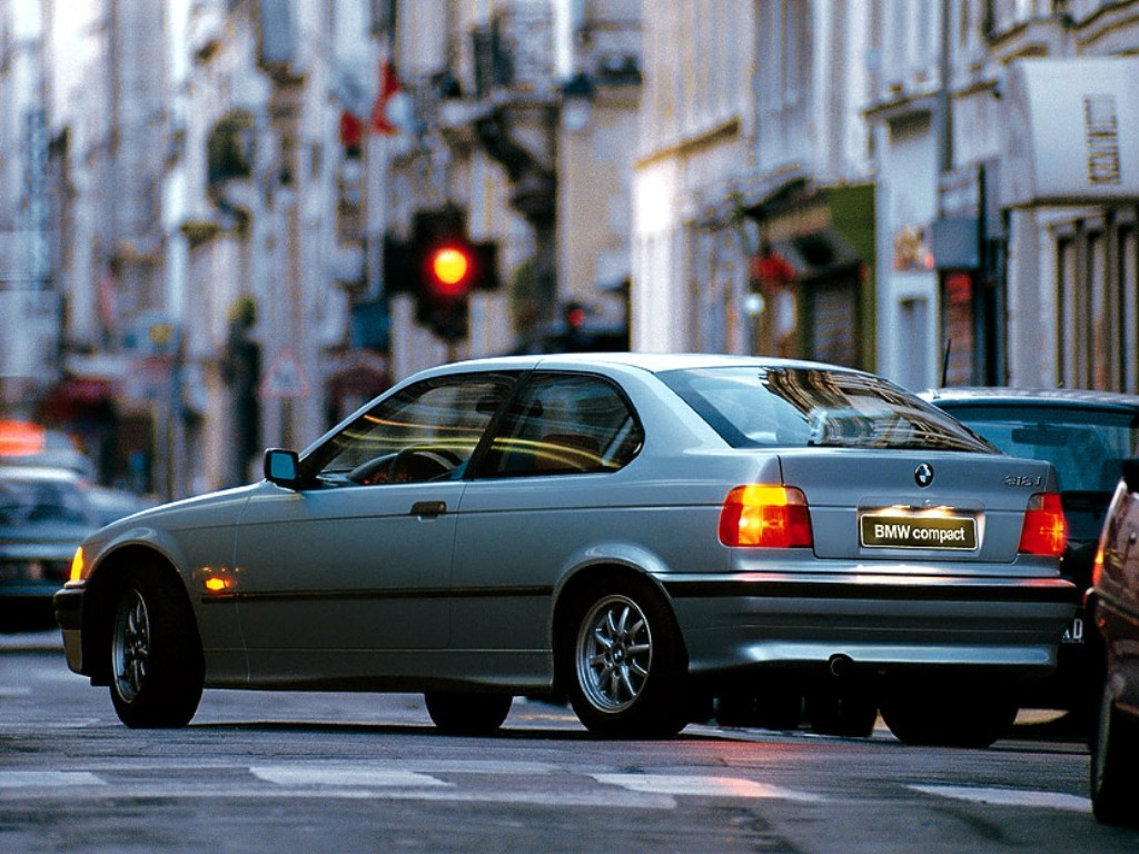 Bmw 3 Series Compact photo 9