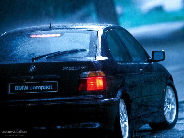 Bmw 3 Series Compact photo 1