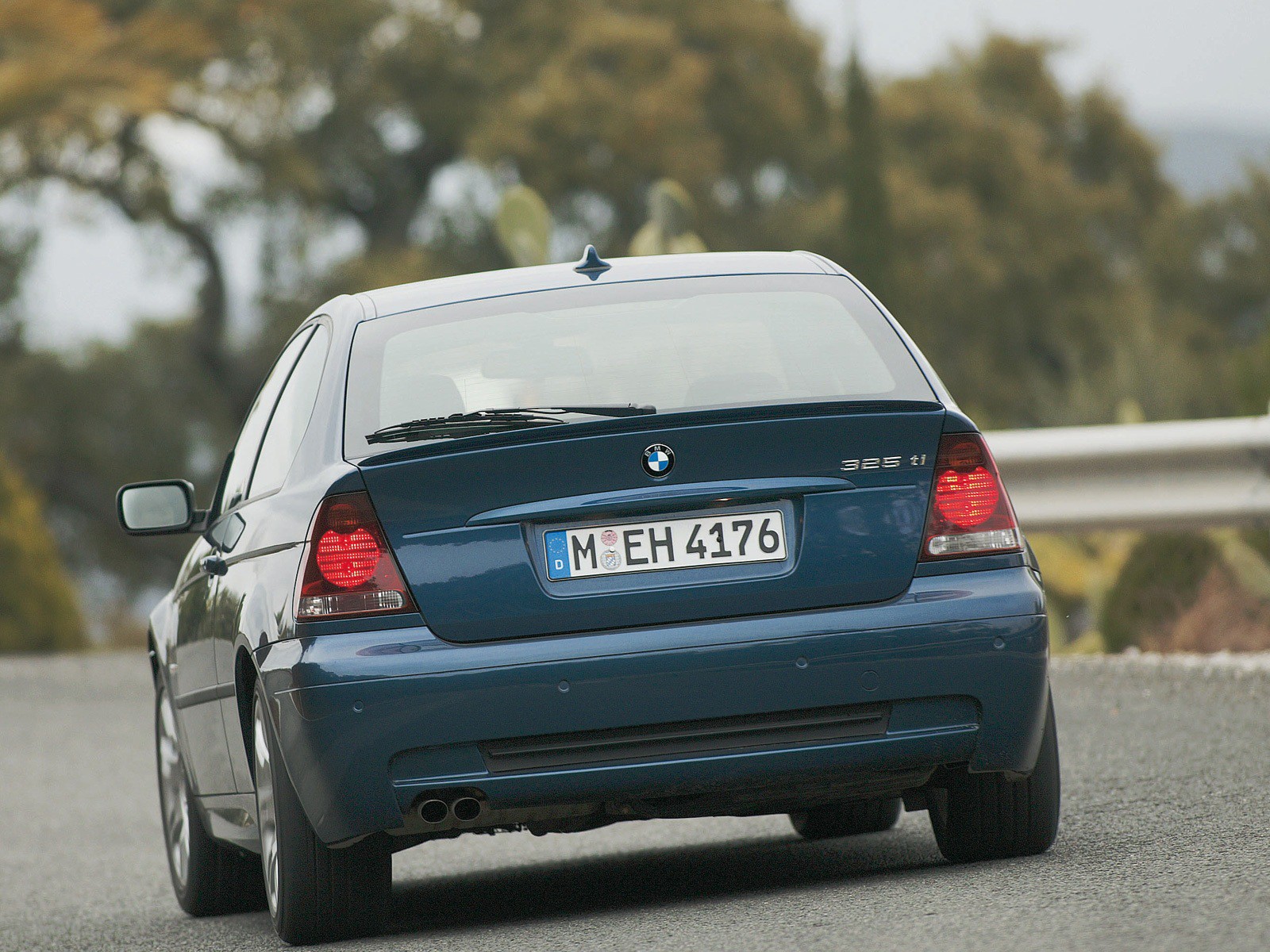 Bmw 3 Series Compact photo 35