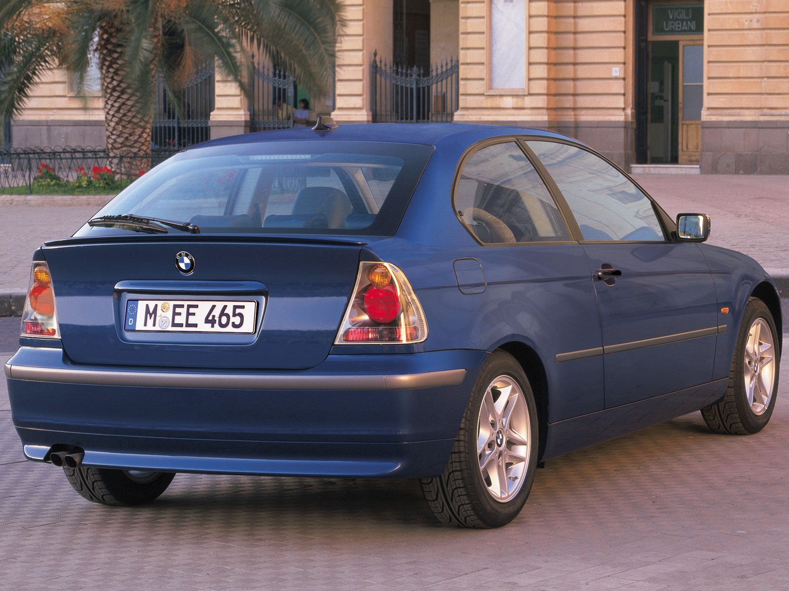 Bmw 3 Series Compact photo 41