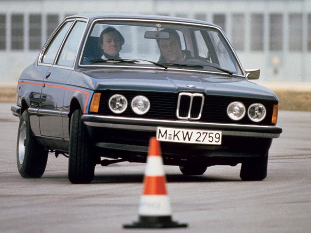 Bmw 3 Series Coupe photo 17