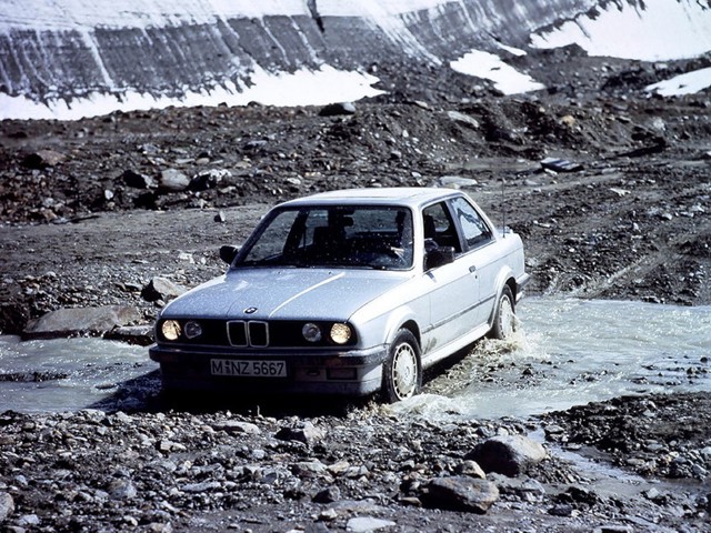 Bmw 3 Series Coupe photo 14