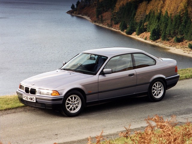 Bmw 3 Series Coupe foto 12