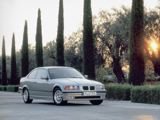Bmw 3 Series Coupe foto 20
