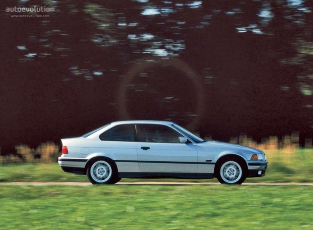 Bmw 3 Series Coupe foto 5