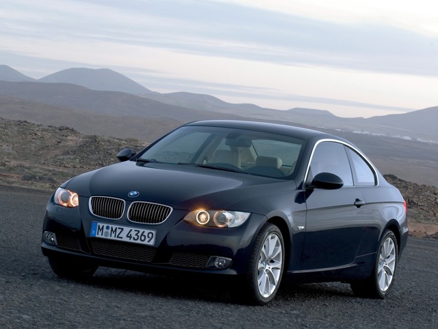 Bmw 3 Series Coupe foto 32