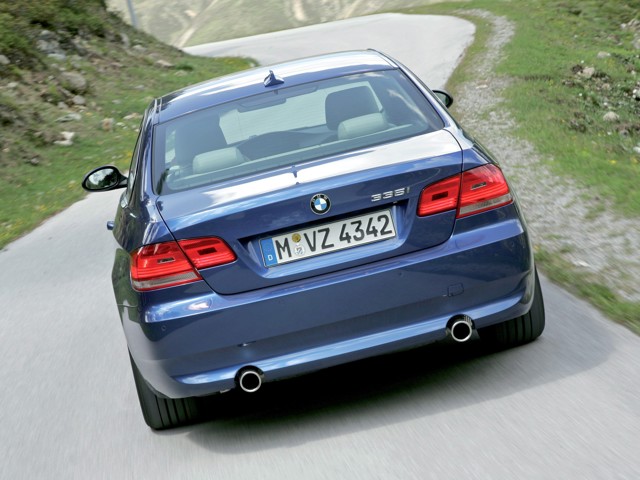 Bmw 3 Series Coupe foto 35