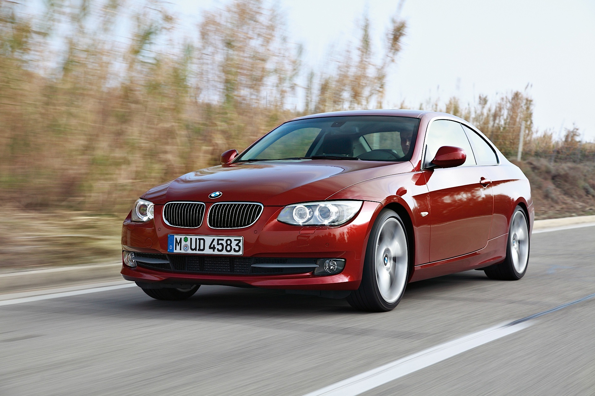Bmw 3 Series Coupe photo 9
