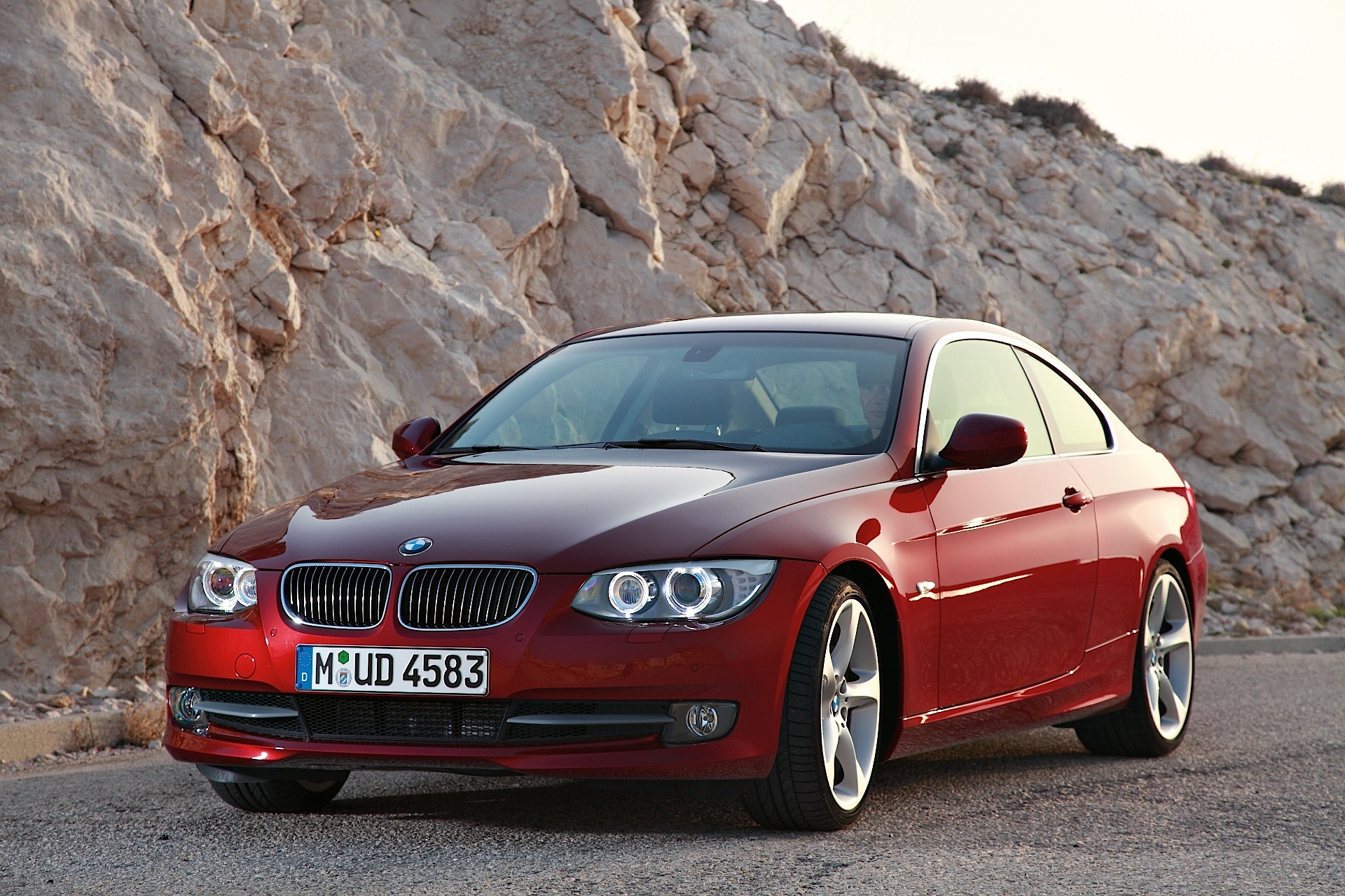 Bmw 3 Series Coupe photo 18
