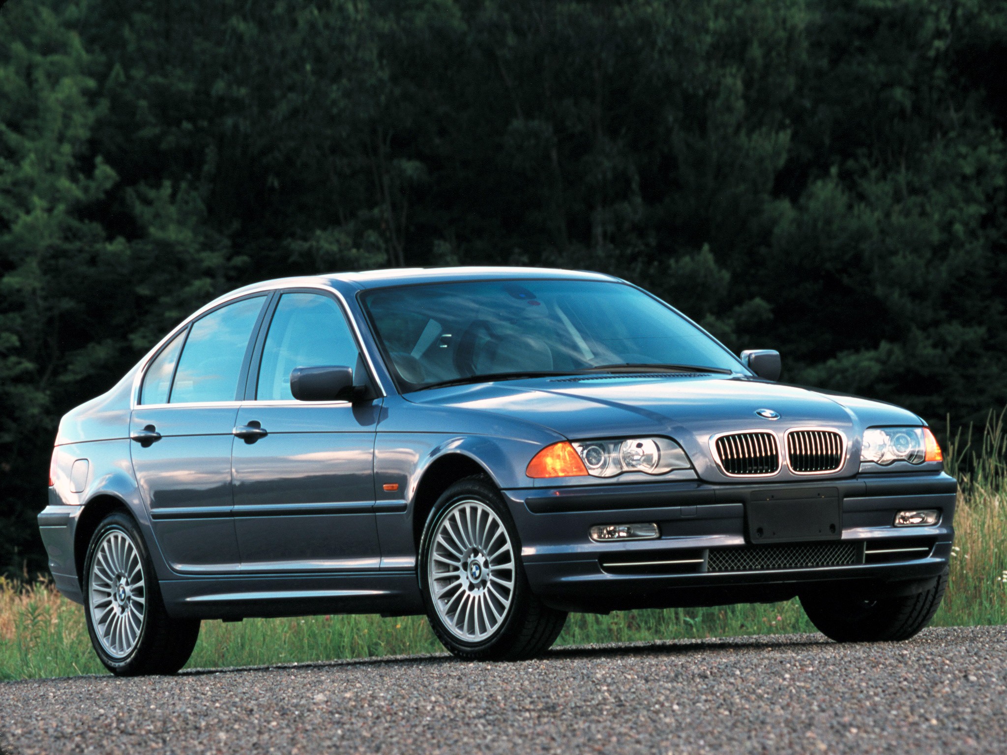 Bmw 3 Series Sedan photo 10