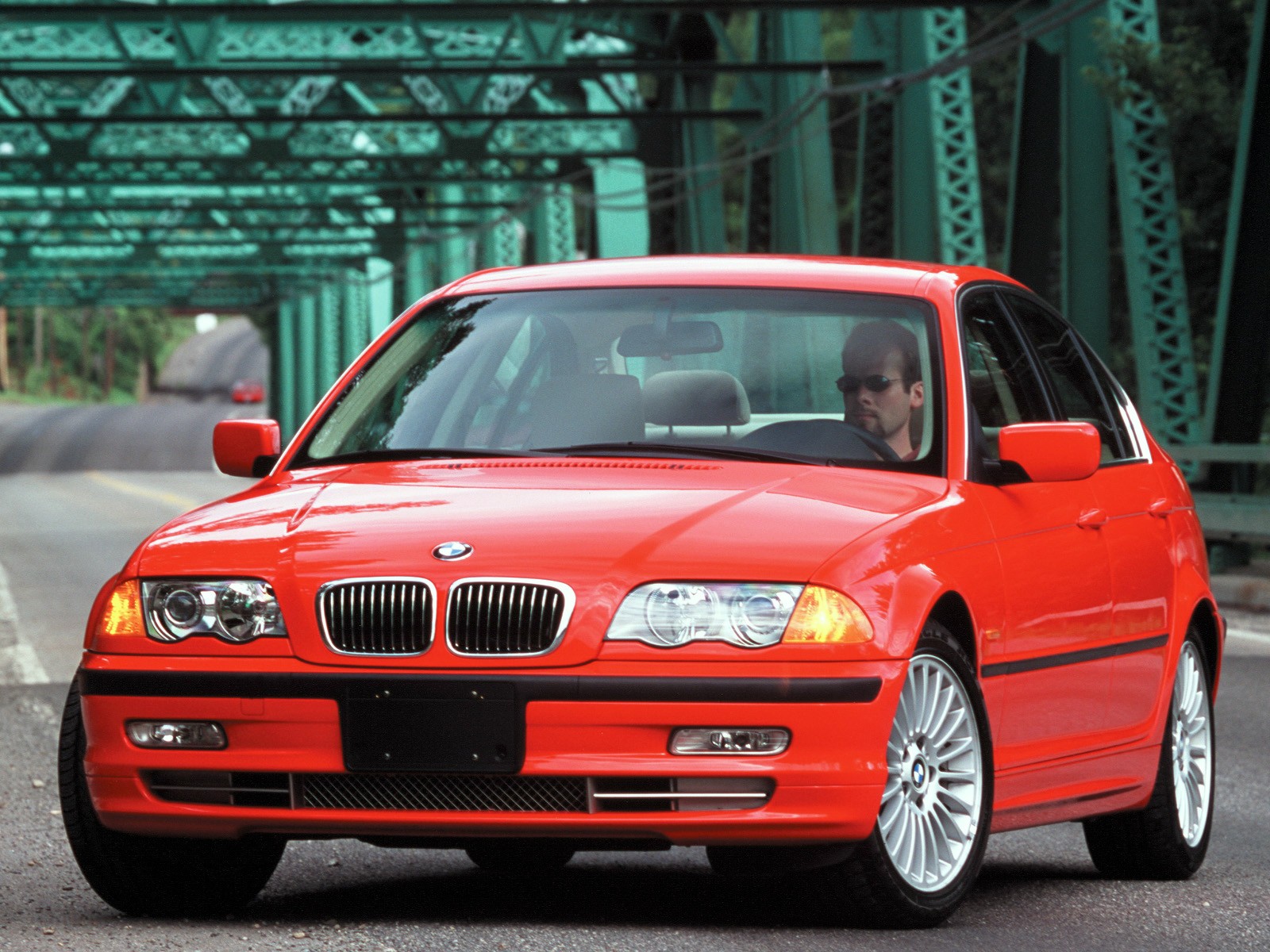 Bmw 3 Series Sedan photo 18