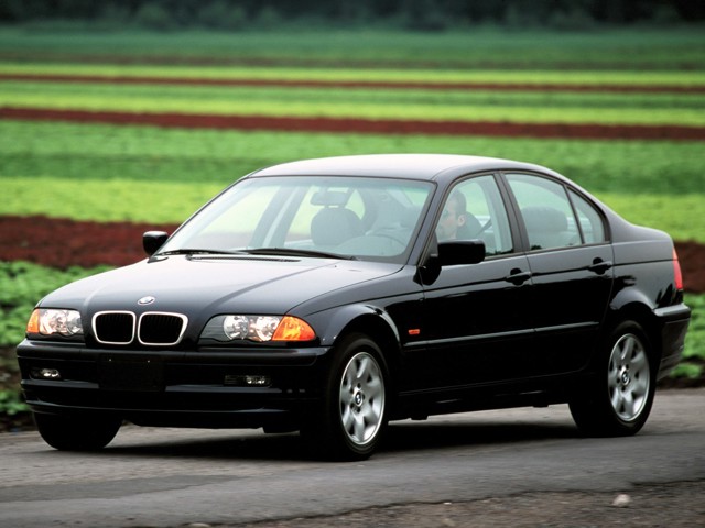 Bmw 3 Series Sedan photo 24