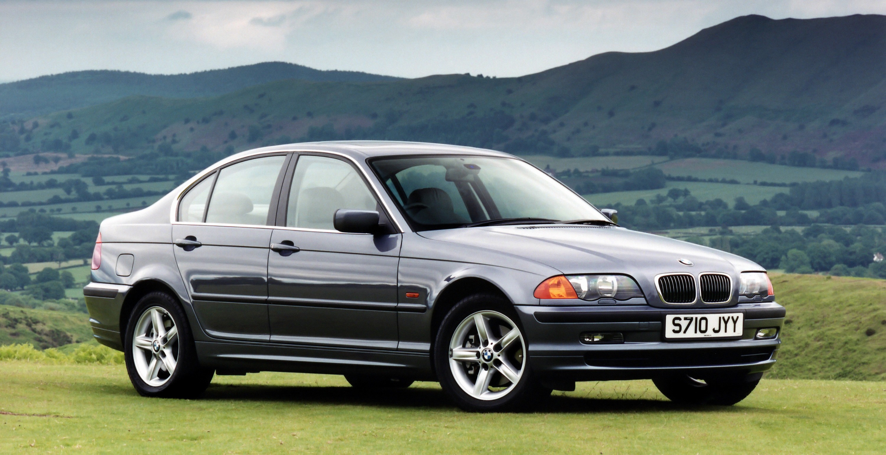 Bmw 3 Series Sedan photo 44
