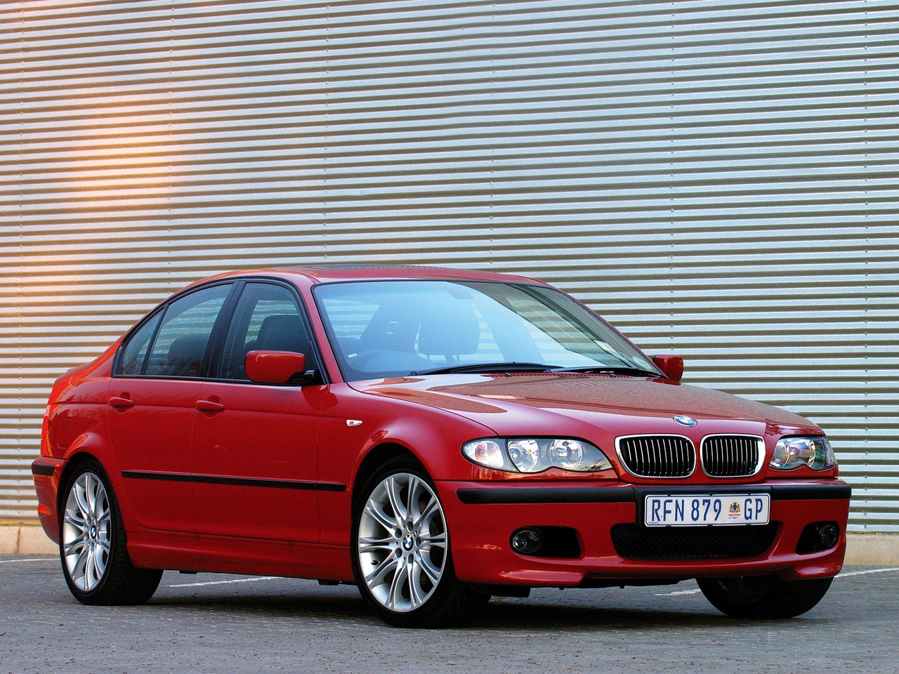 Bmw 3 Series Sedan photo 12