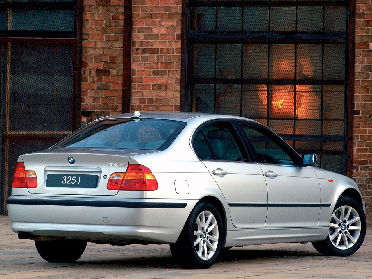 Bmw 3 Series Sedan photo 20