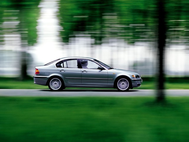 Bmw 3 Series Sedan photo 24