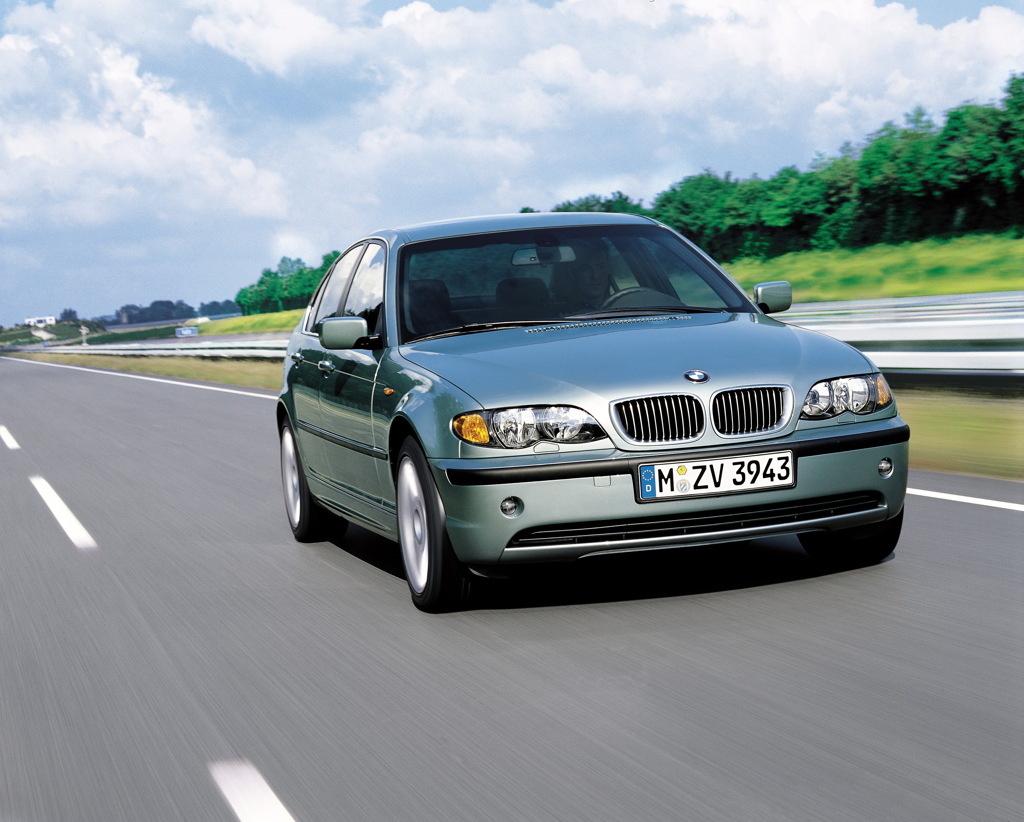 Bmw 3 Series Sedan photo 25