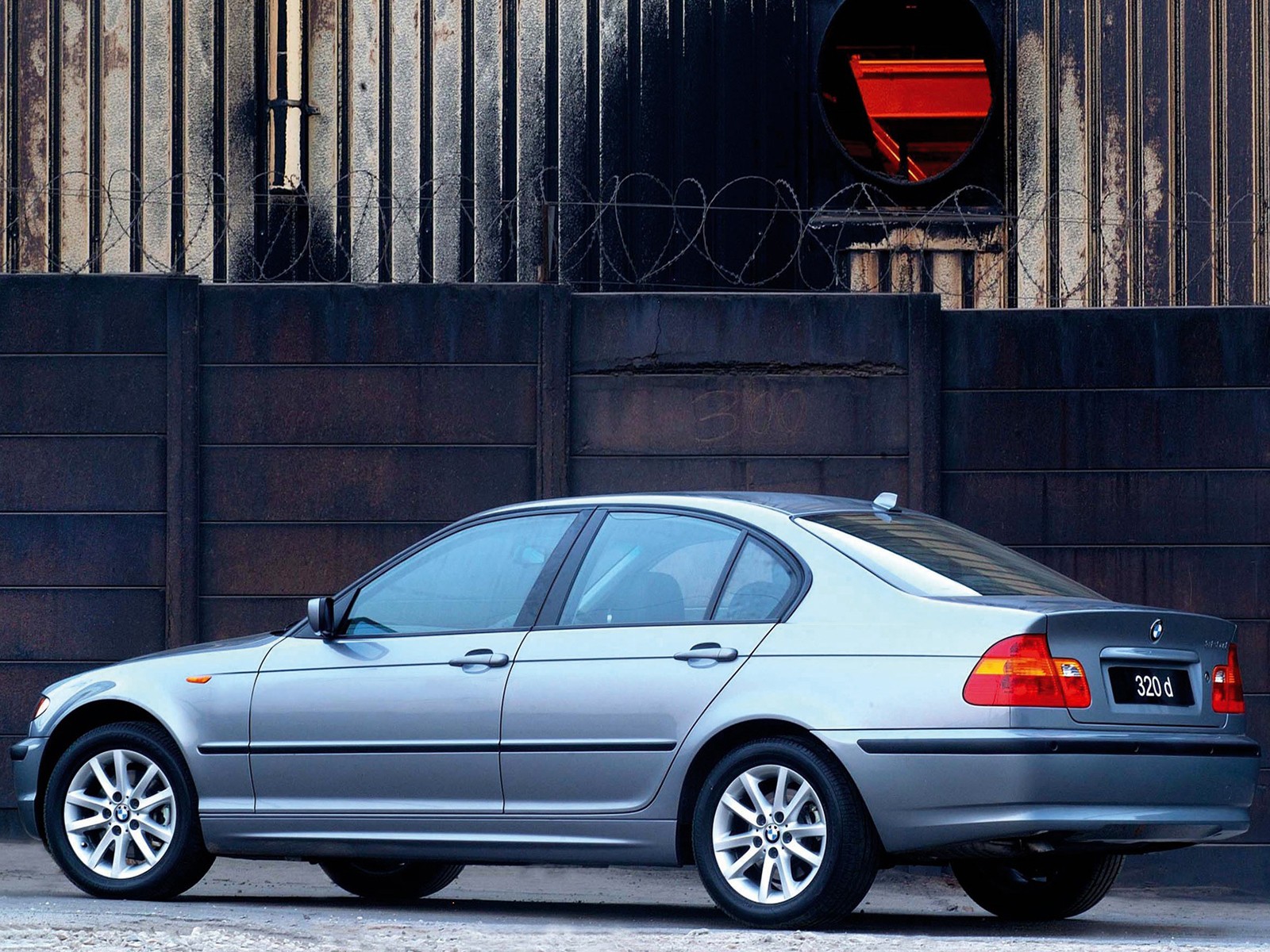 Bmw 3 Series Sedan photo 33