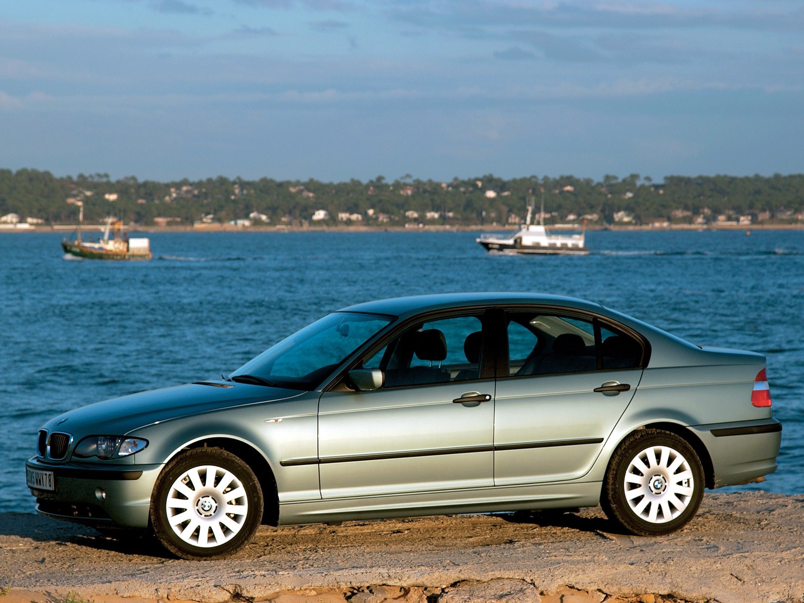 Bmw 3 Series Sedan photo 34
