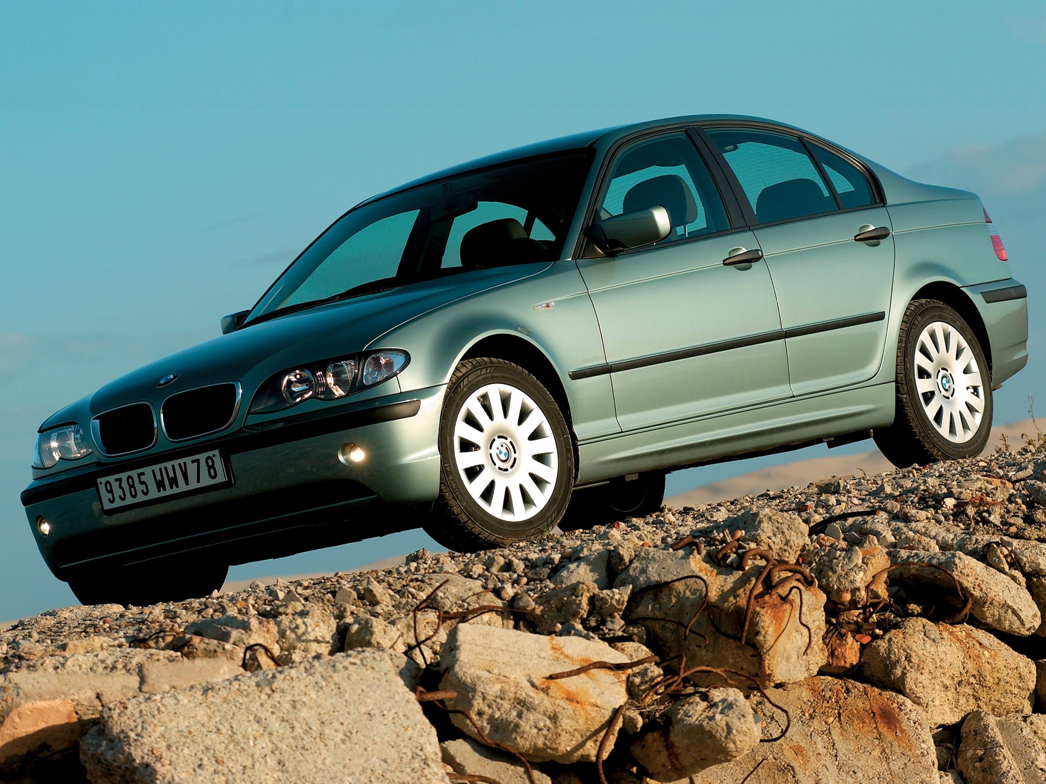 Bmw 3 Series Sedan photo 35
