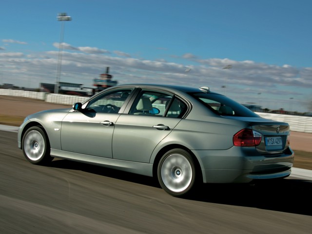 Bmw 3 Series Sedan foto 82