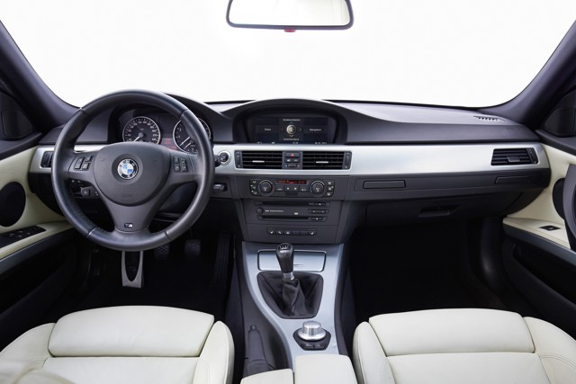Bmw 3 Series Sedan foto 107