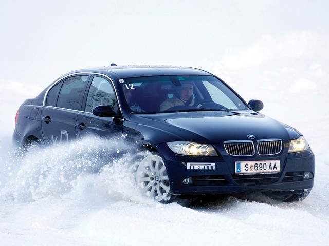 Bmw 3 Series Sedan foto 17