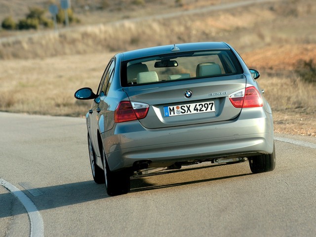 Bmw 3 Series Sedan foto 22