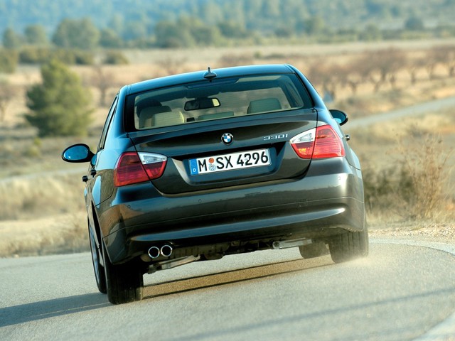 Bmw 3 Series Sedan foto 23