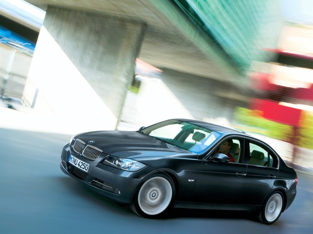 Bmw 3 Series Sedan foto 34